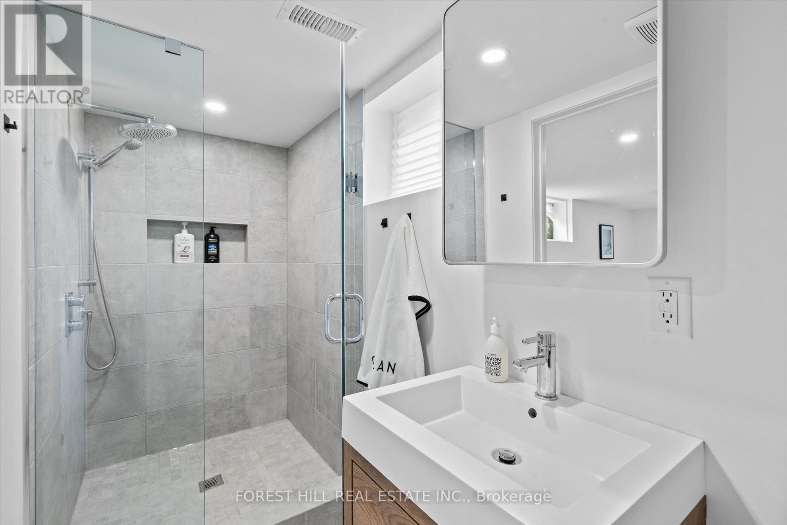 6 Barrett Road, Toronto, Ontario  M4B 1V9 - Photo 24 - E13462688