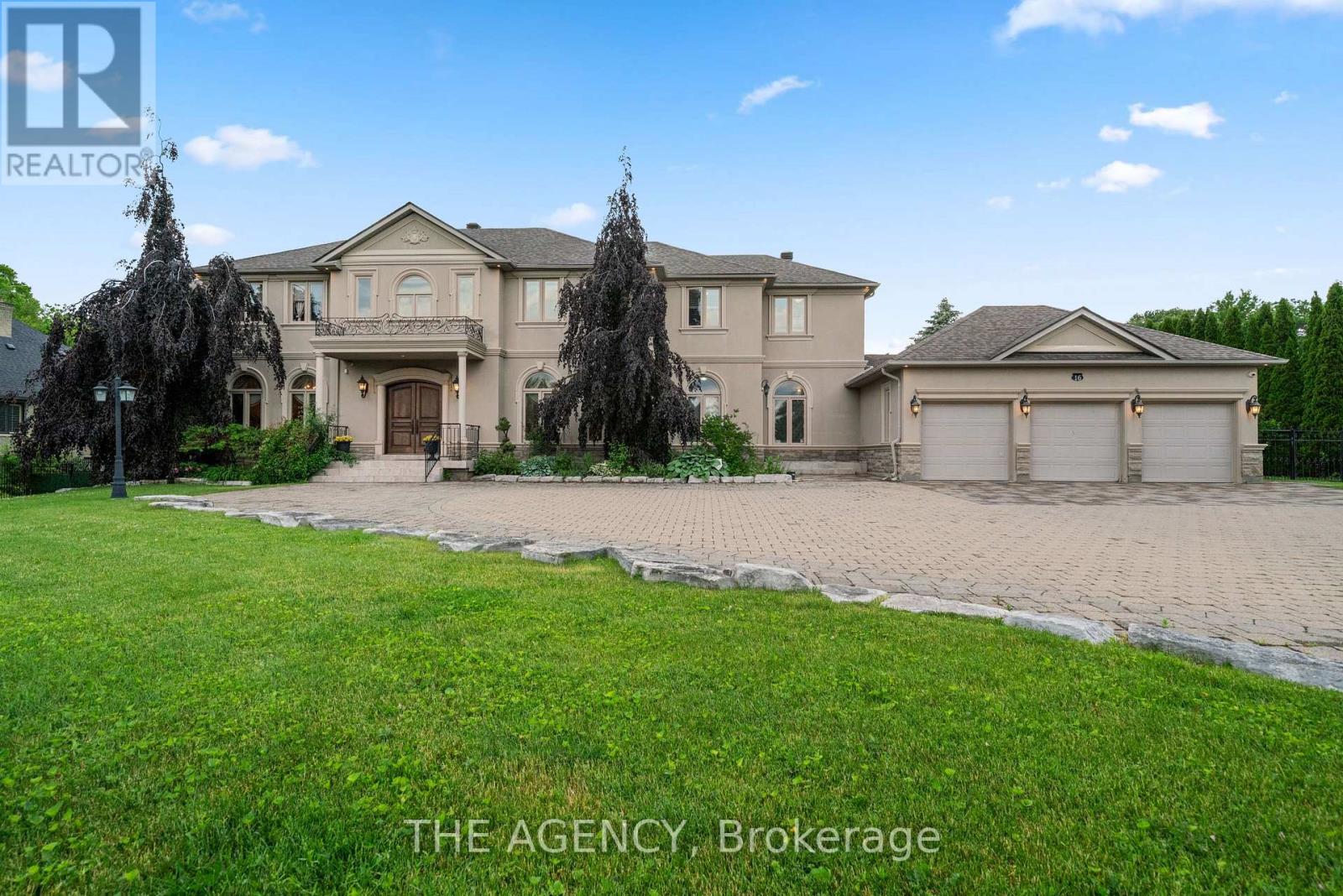 16 DEW DROP COURT, Vaughan, Ontario