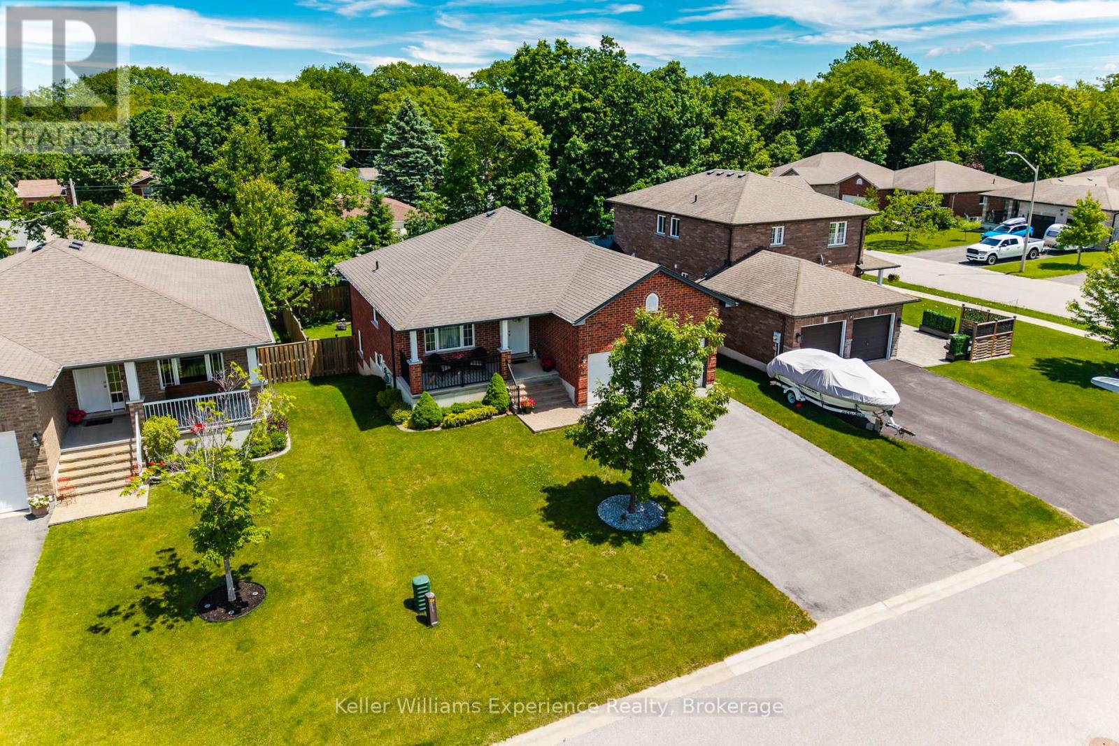 5 Sheppard Drive, Tay (Victoria Harbour), Ontario  L0K 2A0 - Photo 2 - S13467006