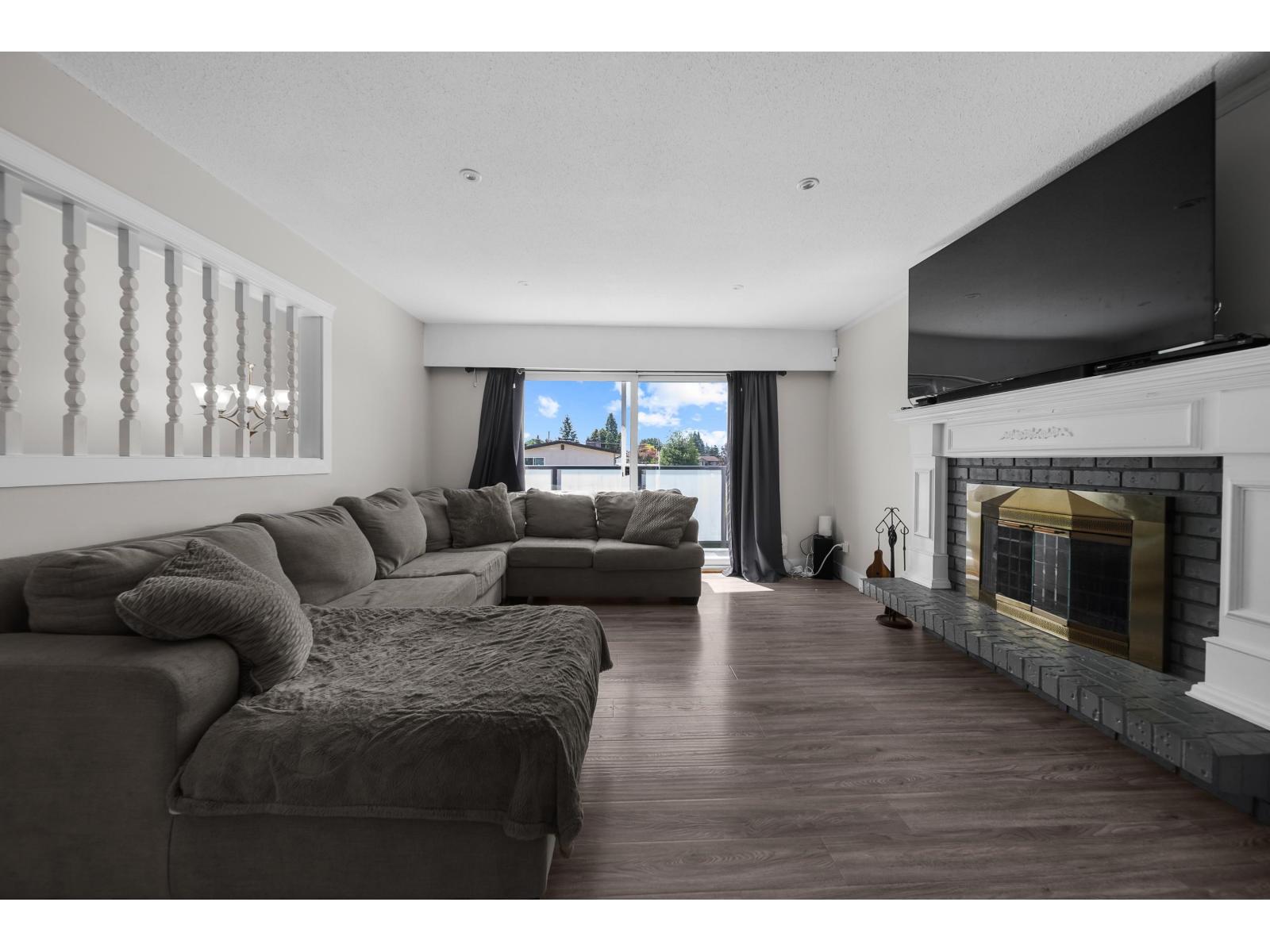32133 Cottonwood Terrace, Mission, British Columbia  V2V 1Y1 - Photo 10 - R3136637