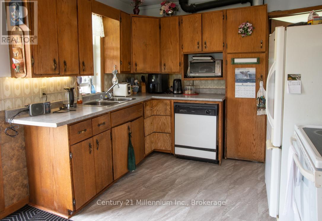 504354 Grey Road 12 Road, West Grey, Ontario N0C 1H0 - Photo 10 - X13467018