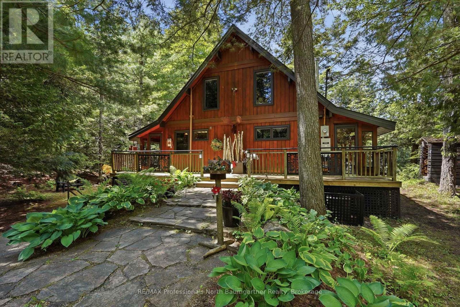 1036 BARNUM LAKE DRIVE, dysart et al (dudley), Ontario