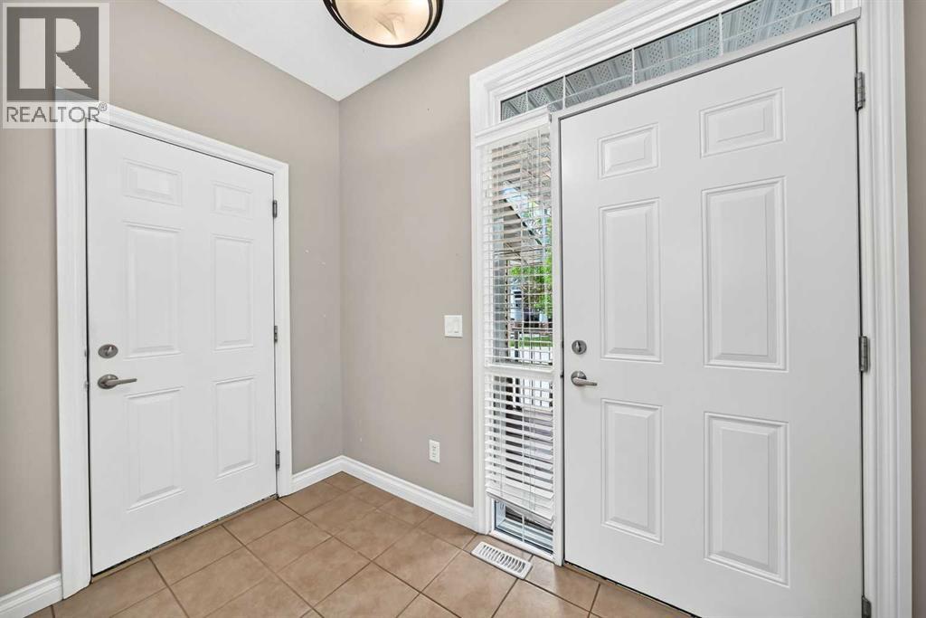 114 Tucker Circle, Okotoks, Alberta  T1S 2J8 - Photo 6 - A2320862