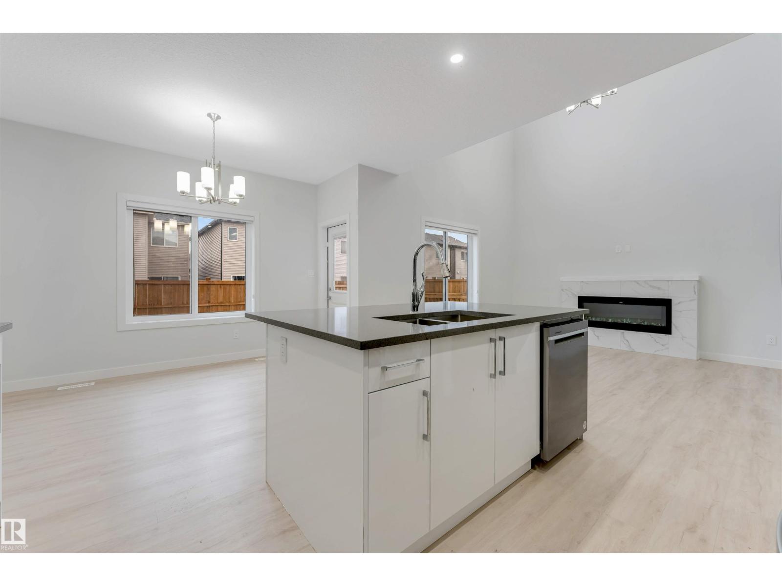 339 Roberts Wd, Leduc, Alberta  T9E 1P8 - Photo 12 - E4494628