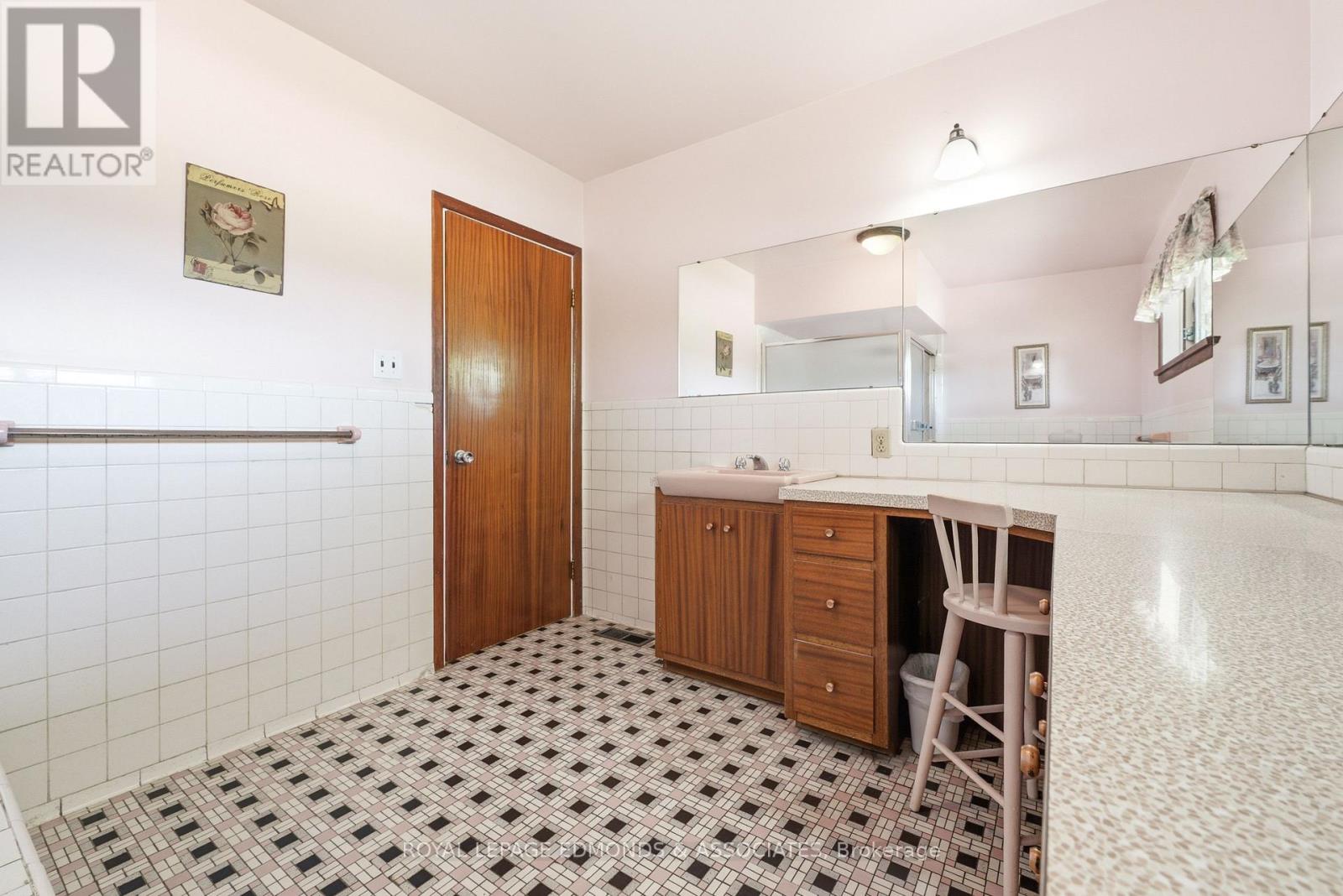 28 Barry Street, Laurentian Valley, Ontario  K8A 7L5 - Photo 33 - X13467120