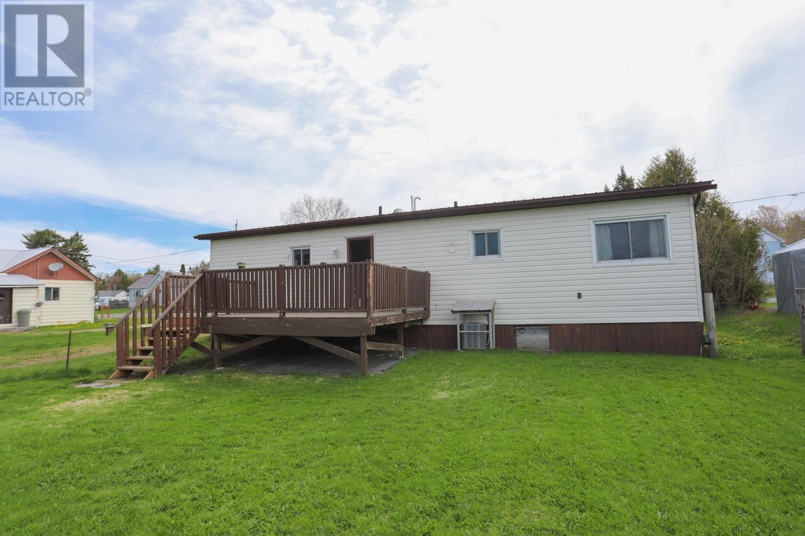 376 Boyle St, Thessalon, Ontario  P0R 1L0 - Photo 16 - SM261131