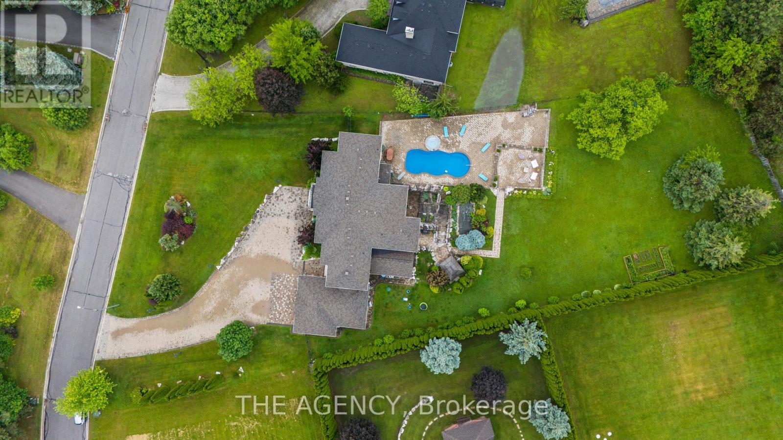 16 Dew Drop Court, Vaughan, Ontario  L6A 1E9 - Photo 47 - N13463438