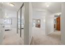 1055 Lawrence Avenue Unit# 102, Kelowna, BC V1Y 6M3