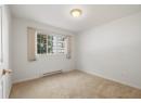 1055 Lawrence Avenue Unit# 102, Kelowna, BC V1Y 6M3