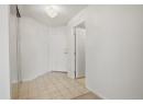 1055 Lawrence Avenue Unit# 102, Kelowna, BC V1Y 6M3