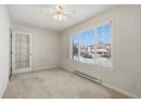 1055 Lawrence Avenue Unit# 102, Kelowna, BC V1Y 6M3