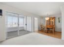 1055 Lawrence Avenue Unit# 102, Kelowna, BC V1Y 6M3