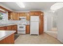 1055 Lawrence Avenue Unit# 102, Kelowna, BC V1Y 6M3