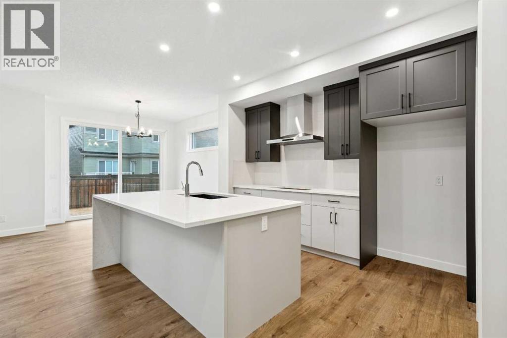 37 Sora Gardens SE, Calgary, Alberta  T3S 0V3 - Photo 4 - A2310880