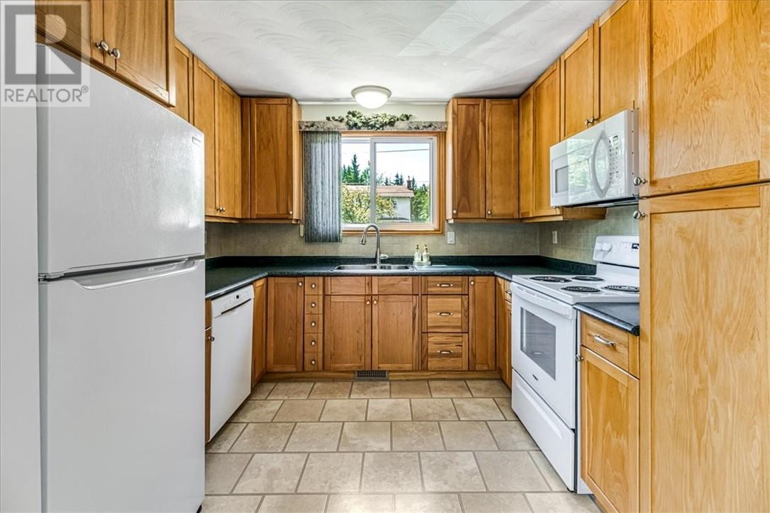 1028 Soloy Drive, Sudbury, Ontario  P3A 1E8 - Photo 11 - 2128643