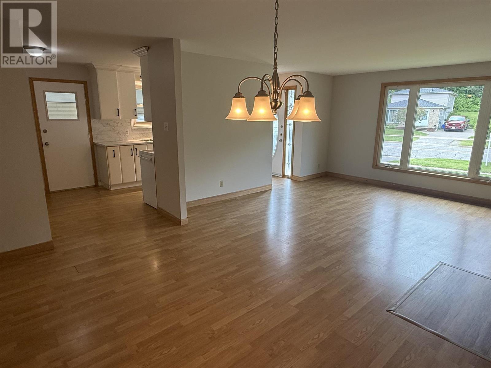 88 Esten Dr S, Elliot Lake, Ontario  P5A 3L9 - Photo 15 - SM261519