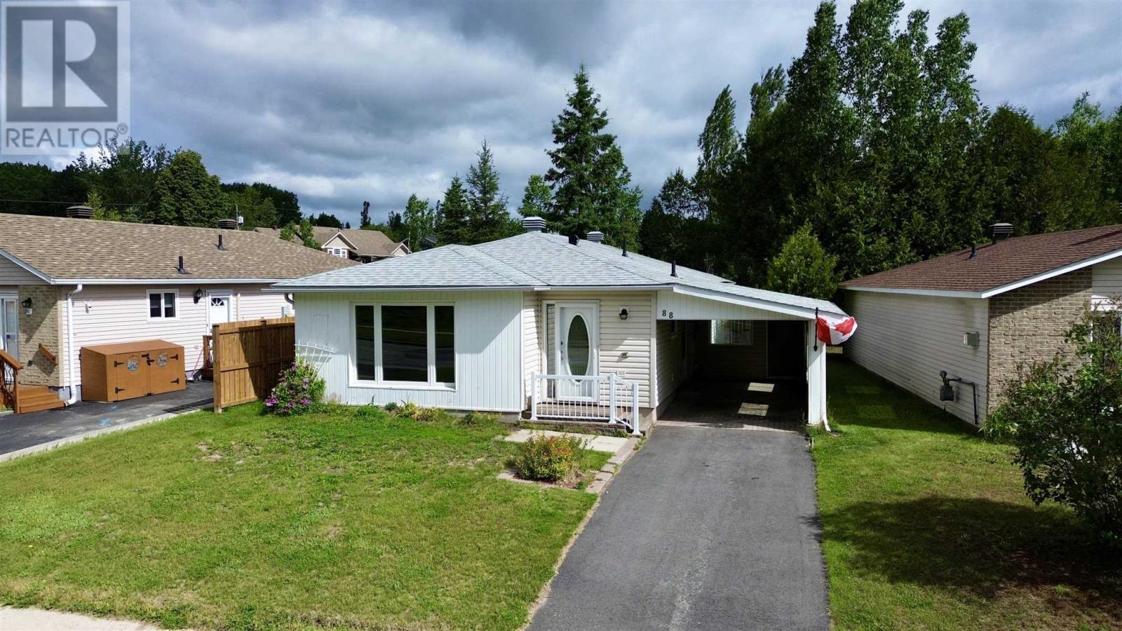 88 Esten Dr S, Elliot Lake, Ontario  P5A 3L9 - Photo 31 - SM261519