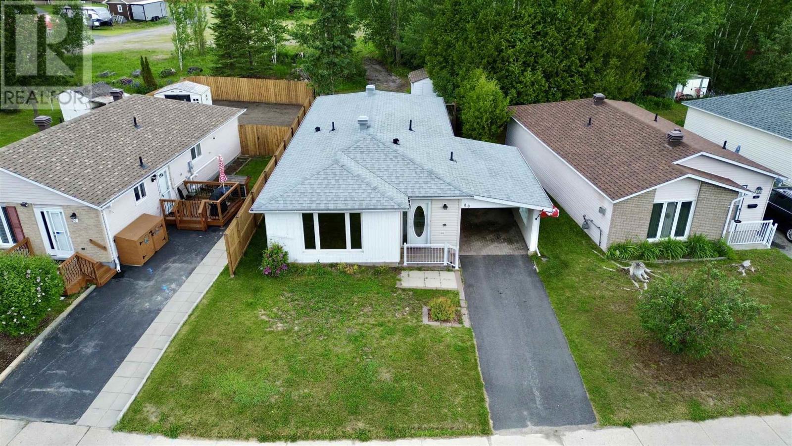 88 Esten Dr S, Elliot Lake, Ontario  P5A 3L9 - Photo 36 - SM261519