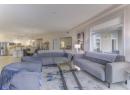 1088 Sunset Drive Unit# 332, Kelowna, BC V1Y 9W1