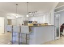 1088 Sunset Drive Unit# 332, Kelowna, BC V1Y 9W1