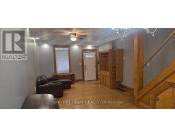 258 HOWLAND AVENUE, Toronto, Ontario