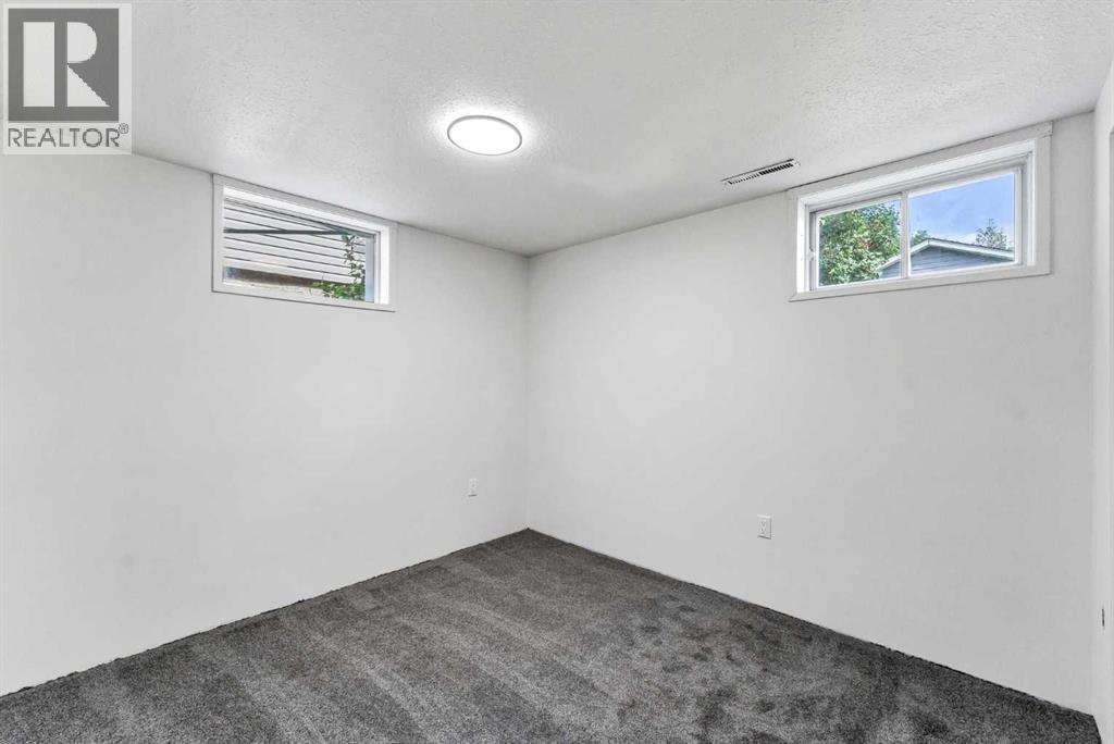 1005 Bullivant Crescent SW, Medicine Hat, Alberta  T1A 5G7 - Photo 29 - A2322342