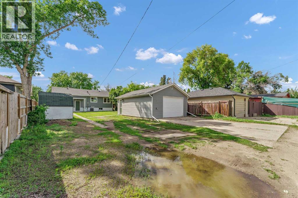 1005 Bullivant Crescent SW, Medicine Hat, Alberta  T1A 5G7 - Photo 45 - A2322342