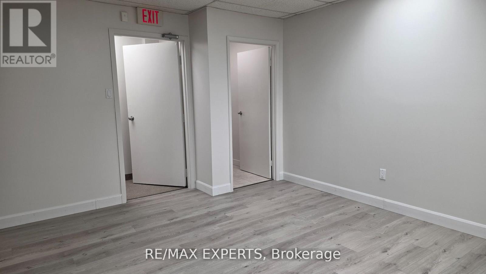 10 - 400 Esna Park Drive, Markham (Milliken Mills West), Ontario  L3R 3K2 - Photo 6 - N13467036