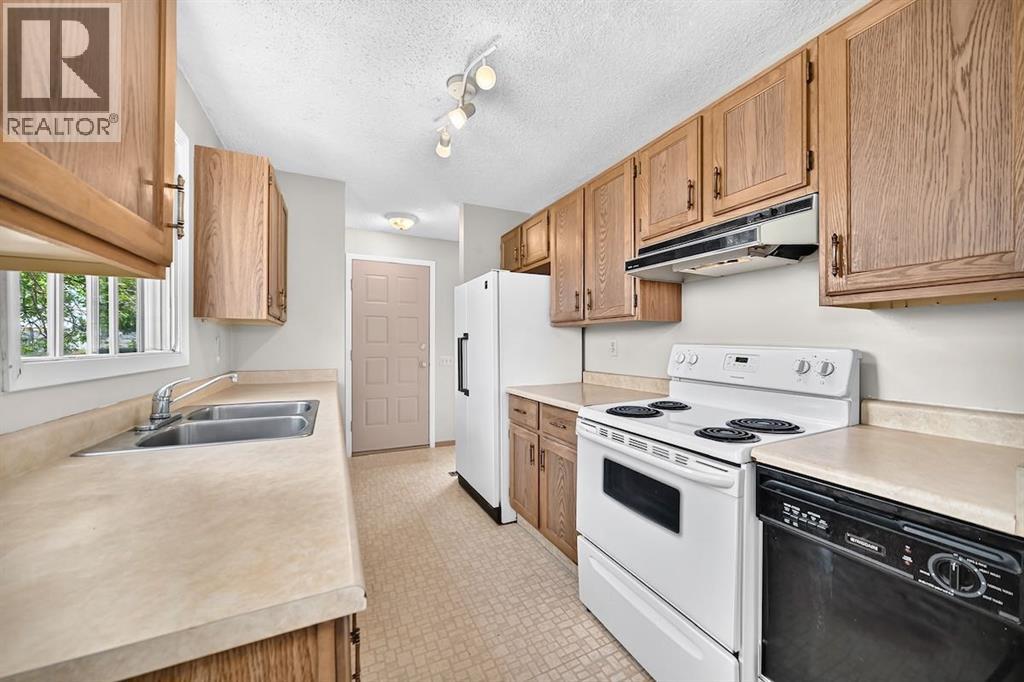 103 Rivervalley Crescent Se, Calgary, Alberta  T2C 3K4 - Photo 2 - A2321607