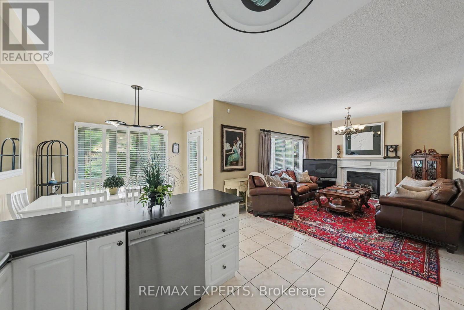 46 Battleford Avenue, Vaughan, Ontario  L4H 2L9 - Photo 5 - N13466542