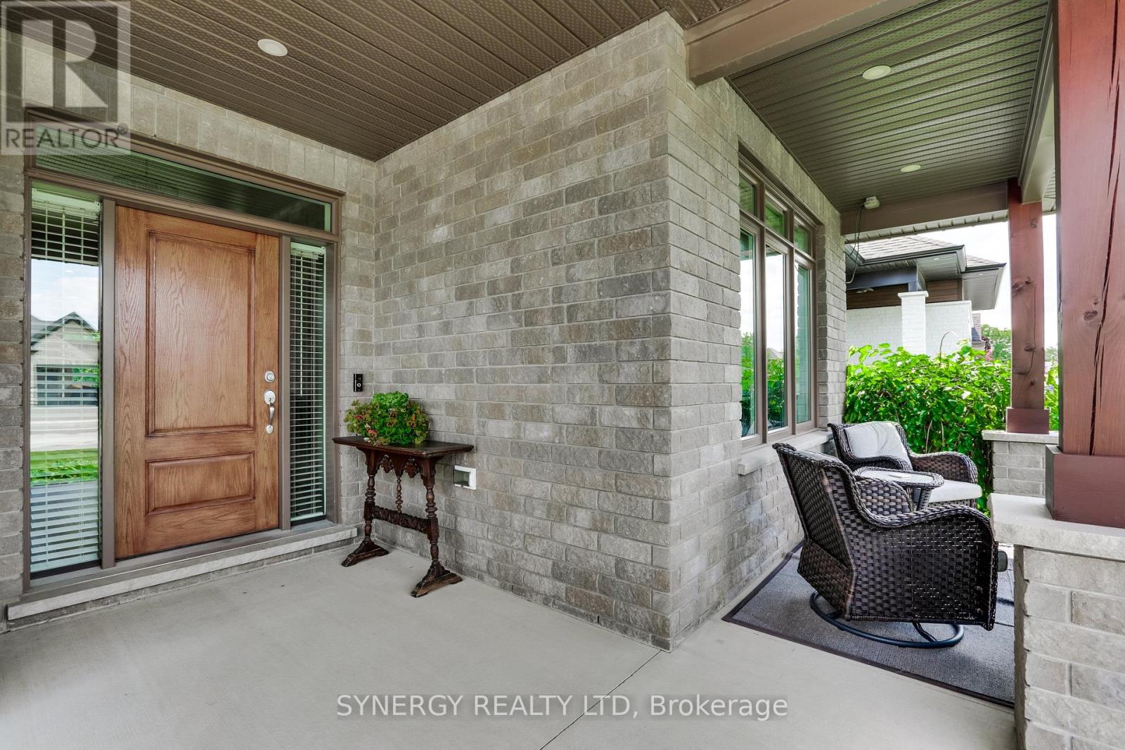 149 Collins Way, Strathroy-Caradoc, Ontario  N7G 0G2 - Photo 4 - X13459990