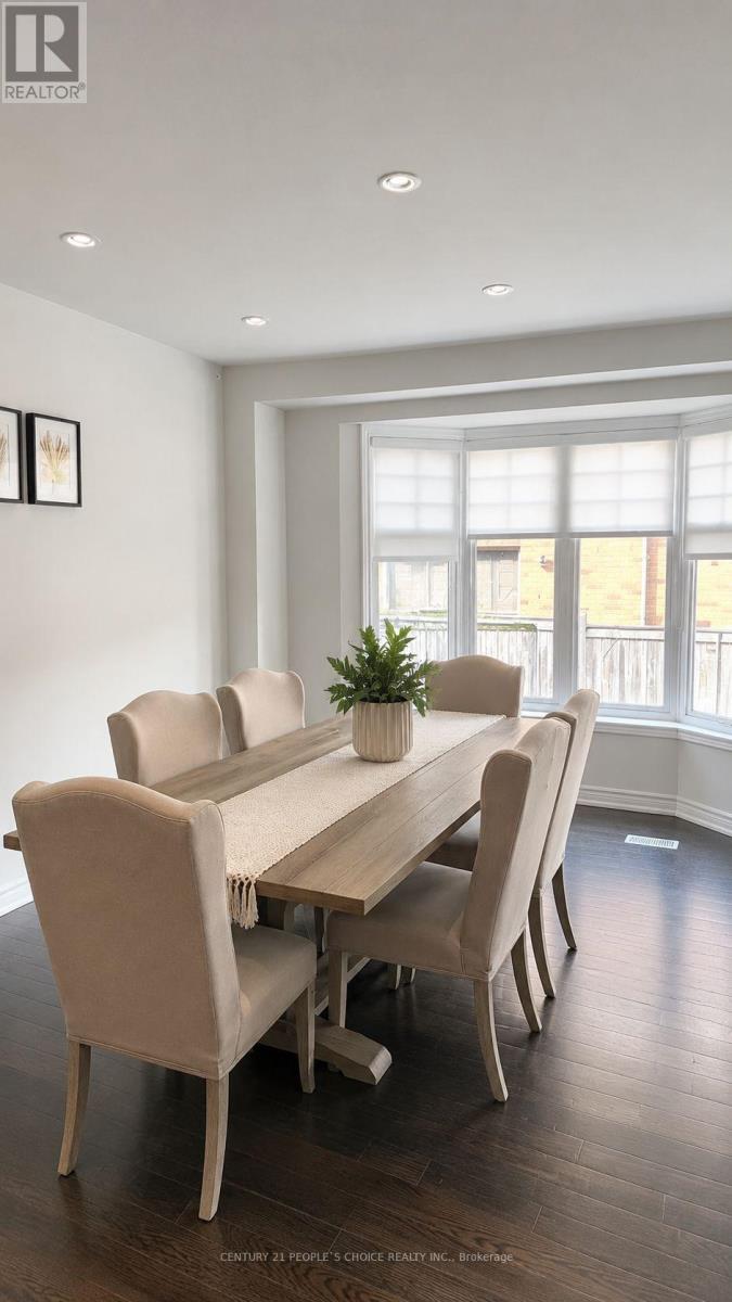 63 Borrelli Drive, Brampton, Ontario  L6Y 5W9 - Photo 5 - W13467060