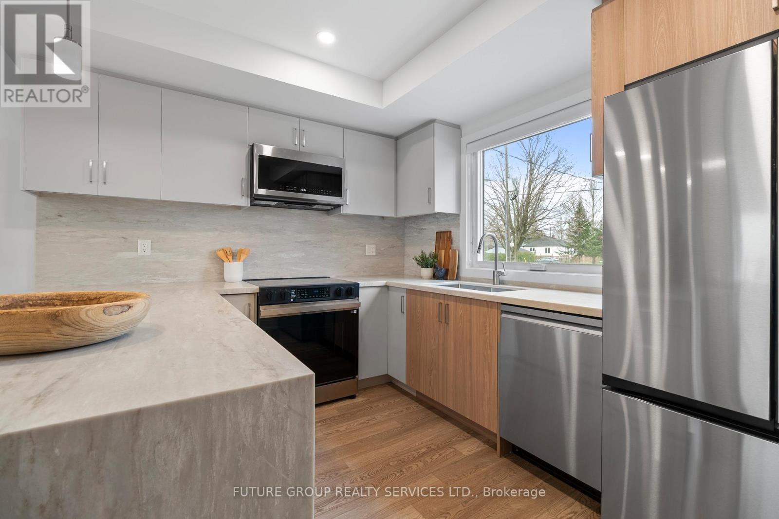 Unit 1 - 34 Poplar Avenue, Toronto, Ontario  M9B 3R4 - Photo 8 - W13467104