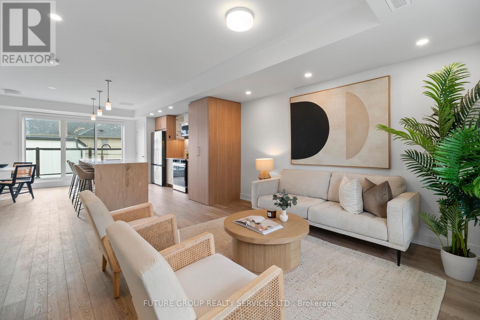 Unit 4 - 34 Poplar Avenue, Toronto, Ontario  M9B 3R4 - Photo 2 - W13467106