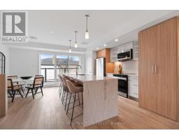 UNIT 4 - 34 POPLAR AVENUE, Toronto, Ontario
