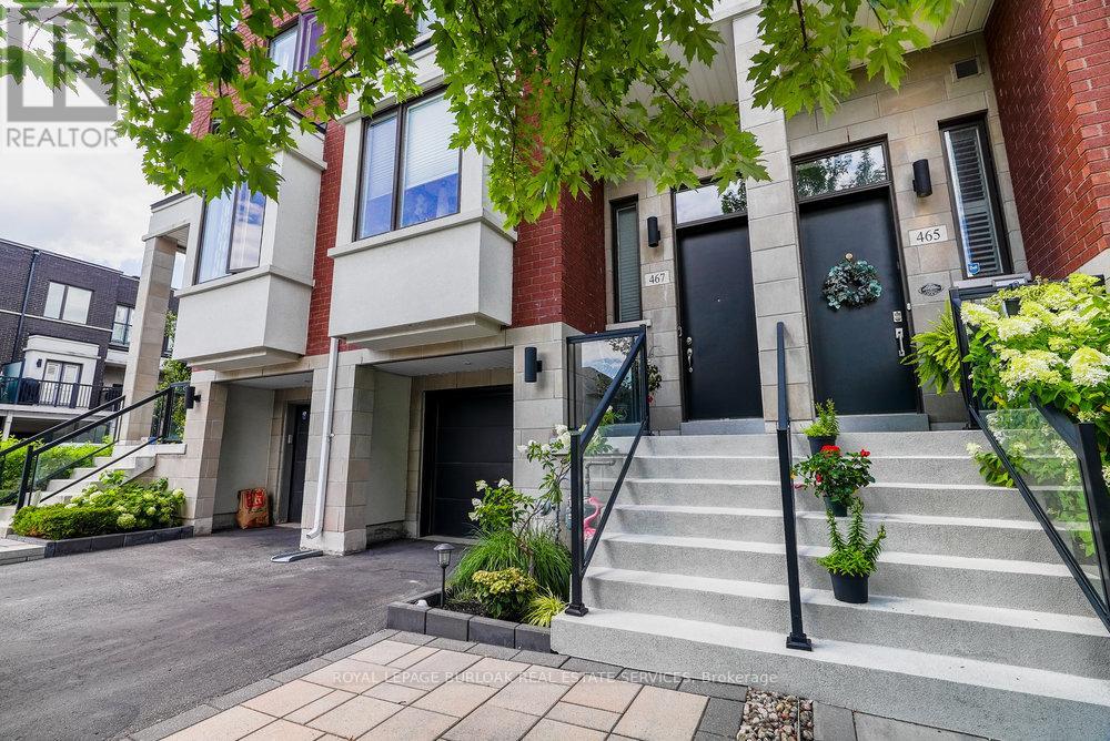 467 Nautical Boulevard, Oakville, Ontario  L6L 0E8 - Photo 2 - W13467128