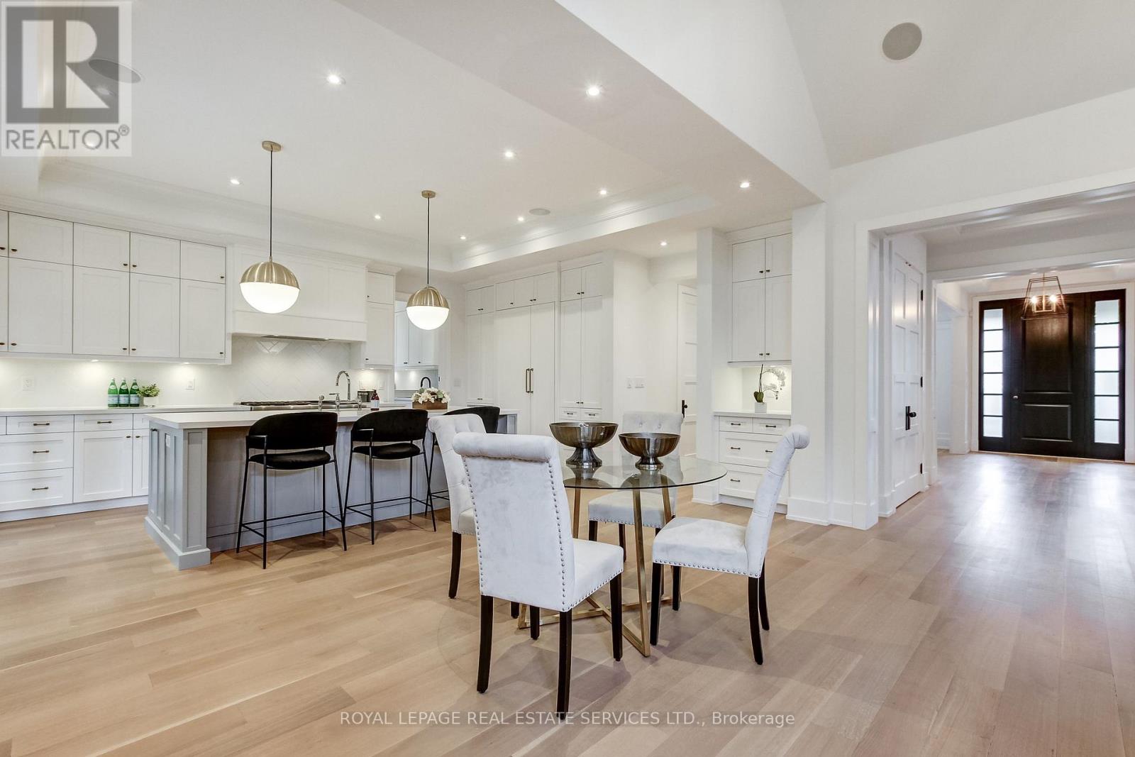 433 Jeanette Drive, Oakville, Ontario  L6K 1M6 - Photo 12 - W13467146