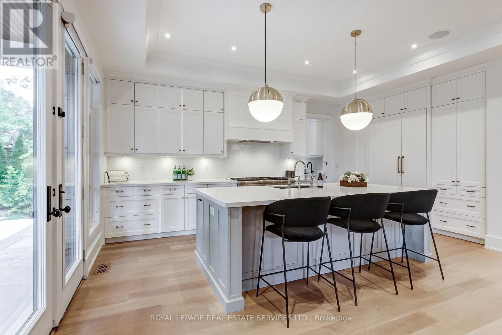 433 Jeanette Drive, Oakville, Ontario  L6K 1M6 - Photo 14 - W13467146