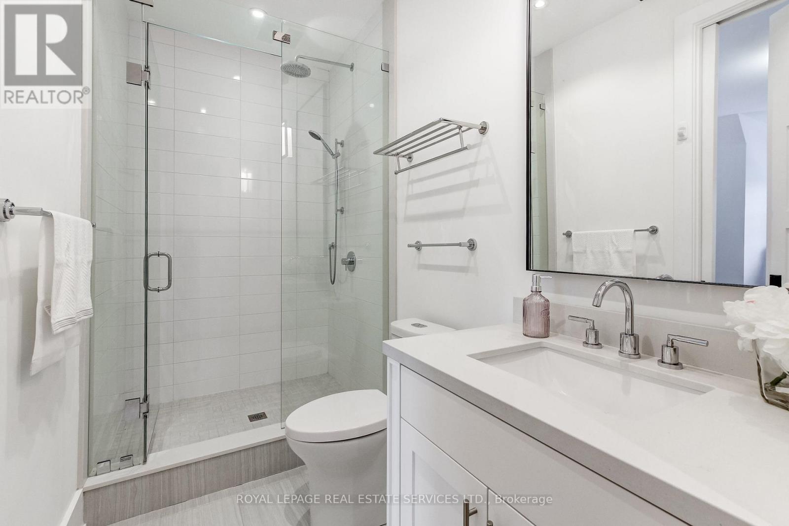 433 Jeanette Drive, Oakville, Ontario  L6K 1M6 - Photo 42 - W13467146