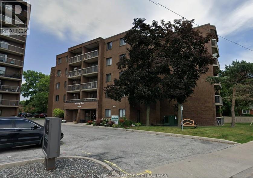 3950 WYANDOTTE ST. EAST Unit# 505, windsor, Ontario