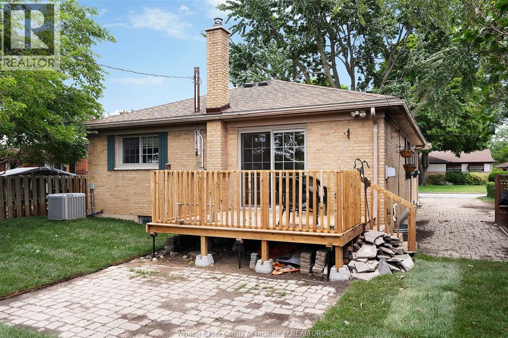 941 Westchester, Windsor, Ontario N8S 3Y8 - Photo 7 - 26014622