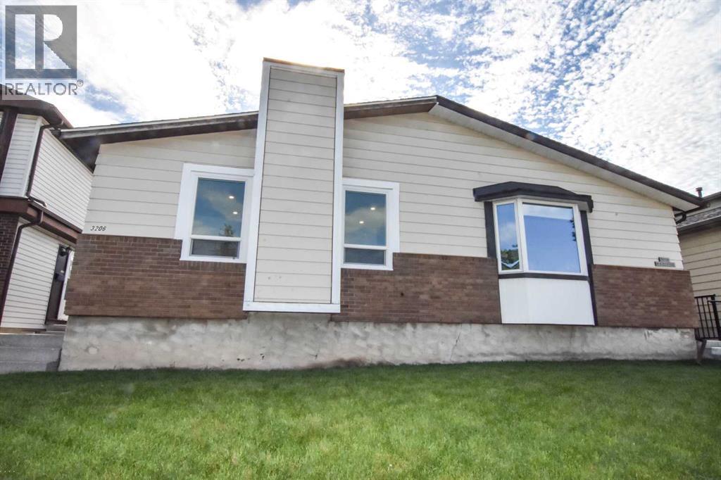 3206 51 Street Sw, Calgary, Alberta  T3E 6R4 - Photo 4 - A2318888