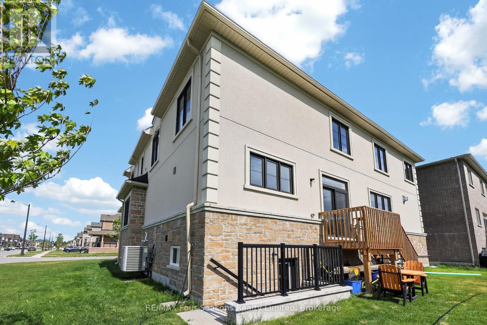 203 Coates Drive, Clearview (Stayner), Ontario  L0M 1S0 - Photo 43 - S13467204