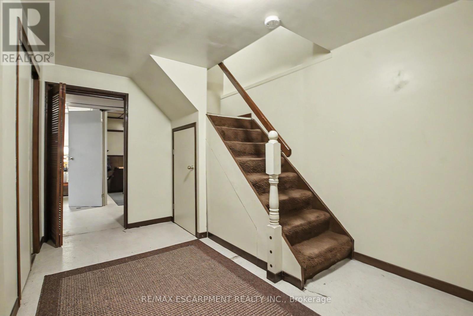 196 Guildwood Drive, Hamilton, Ontario  L9C 6S5 - Photo 28 - X13467056