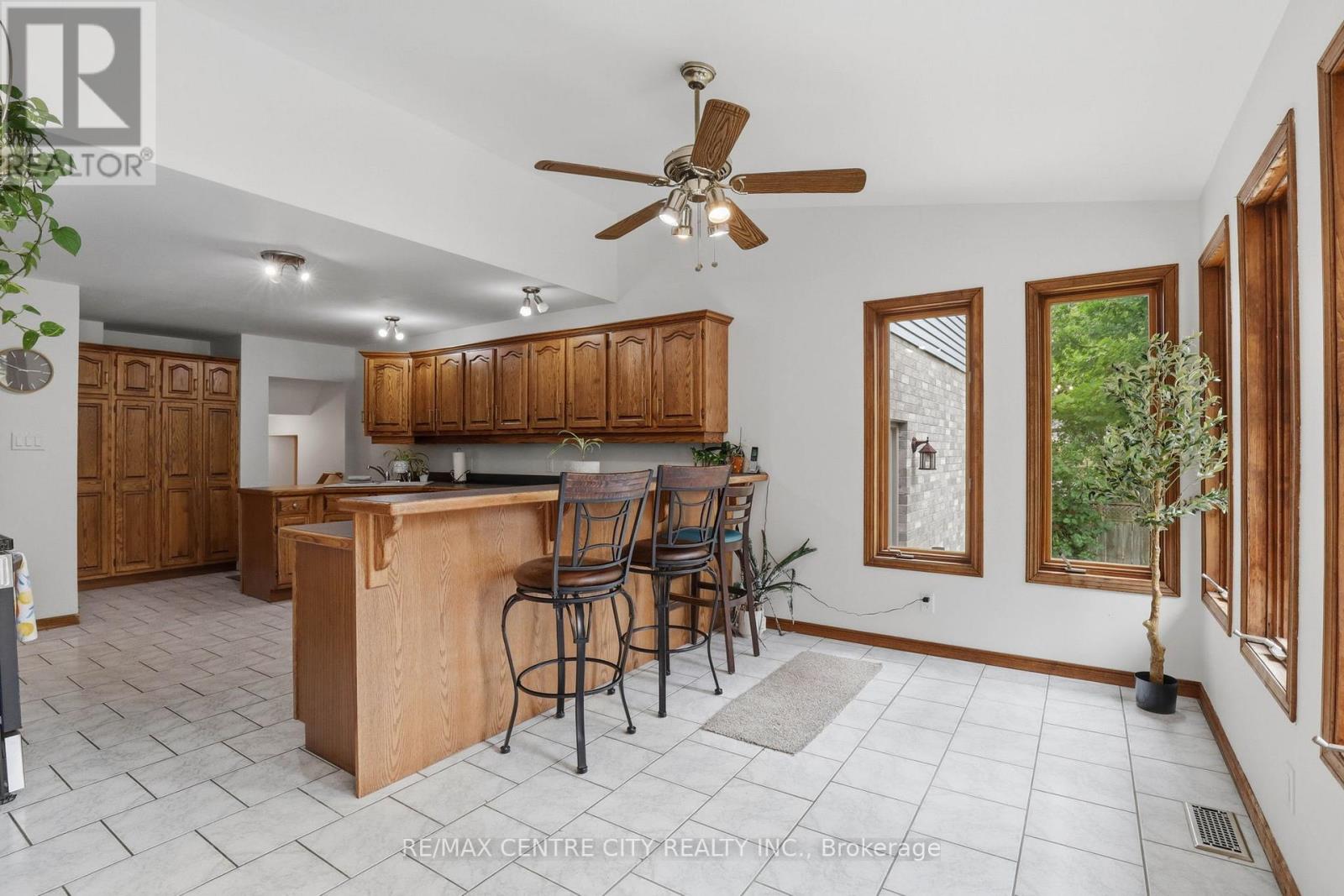 85 Stuart Street, London East, Ontario  N5Y 1S4 - Photo 8 - X13467386
