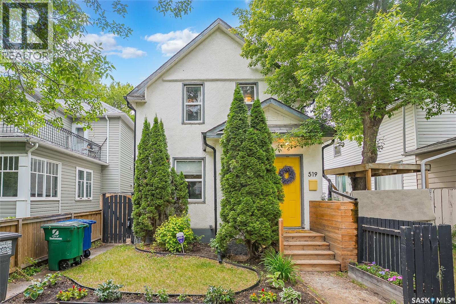519 G AVENUE S, saskatoon, Saskatchewan