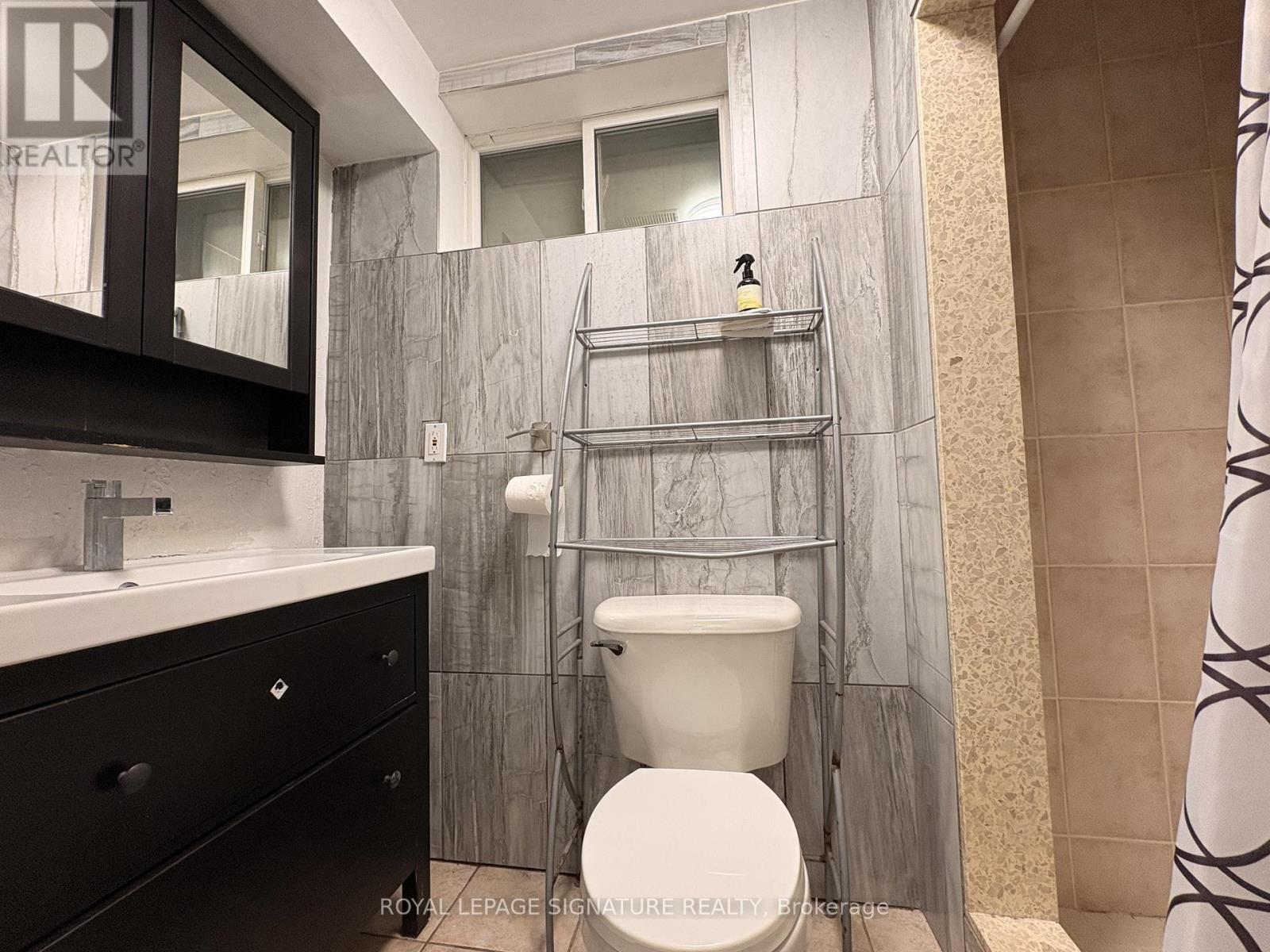 Bsmt - 885 Runningbrook Drive, Mississauga, Ontario  L4Y 2S4 - Photo 4 - W13102326