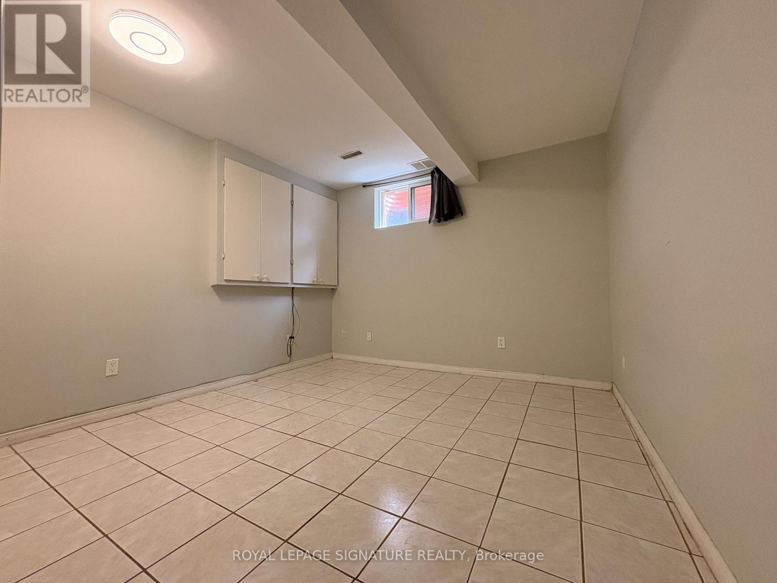 Bsmt - 885 Runningbrook Drive, Mississauga, Ontario  L4Y 2S4 - Photo 5 - W13102326