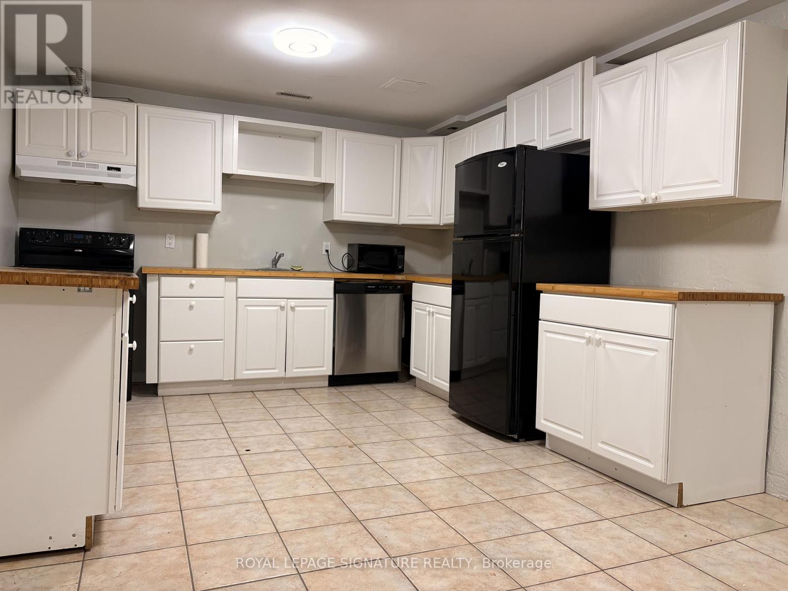 BSMT - 885 RUNNINGBROOK DRIVE, Mississauga, Ontario