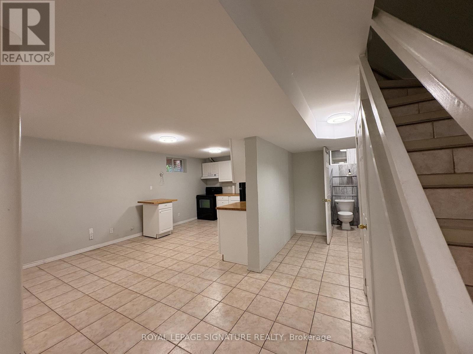 Bsmt - 885 Runningbrook Drive, Mississauga, Ontario  L4Y 2S4 - Photo 8 - W13102326